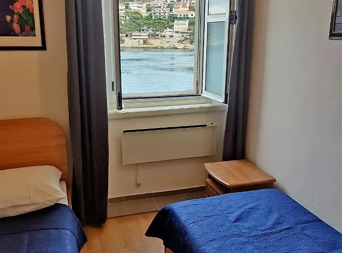 Seafront Marina2 耶尔萨